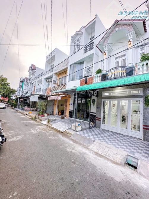 Bán nhà 1T1L đúc, MẶT TIỀN, gần sát Chợ. MT Đường Số 26 (cách Tô Hiến Thành 50m) - 1
