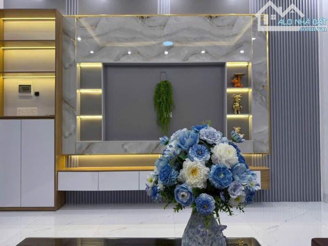 Bán căn nhà 3 tầng ngõ phố Ngọc Tuyền, TP Hải Phòng mới, 45m2, 3 ngủ, 2vs, nhà mới đẹp - 1