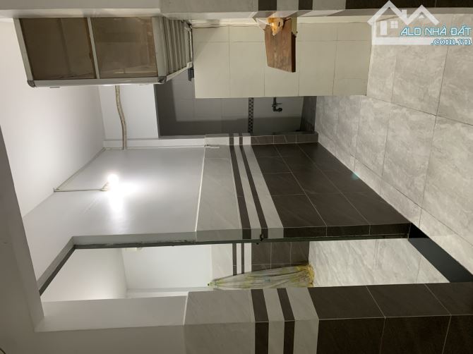 BÁN NHÀ 2 TẦNG HẺM XE HƠI – GIẢM NGAY 250 TRIỆU – TẶNG FULL NỘI THẤT – SỔ HỒNG RIÊNG - 1