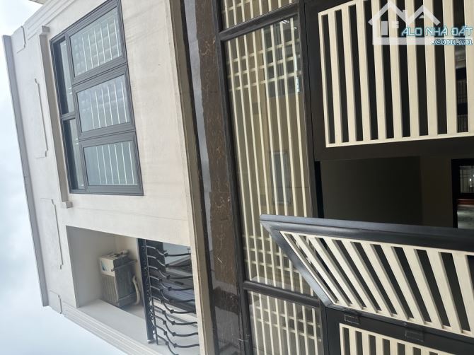 Bán gấp nhà Tứ Hiệp ô tô ngủ trong nhà ,gần ô tô tránh ,diện tích rộng giá 12.5 tỷ - 1