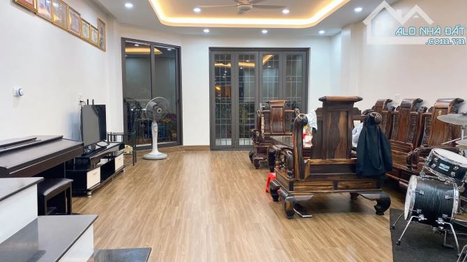 siêu phẩm phố Lâm Hạ Long biên 7 tầng 90m MT5.7m 32.5 tỷ ô tô tránh, gara 4 ô tô - 1