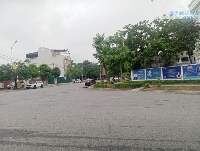 🔥 BÁN ĐẤT ĐẸP UY NỖ ĐÔNG ANH – VIEW HỒ – VỈA HÈ – Ô TÔ TRÁNH – GIÁ TỐT 🔥 - 1