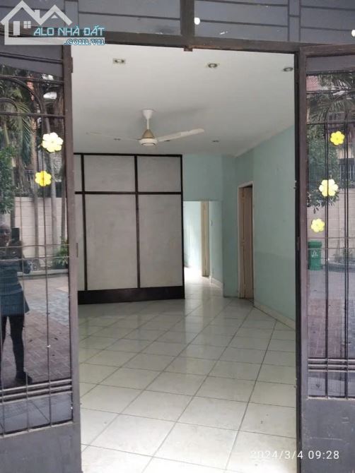 bán 600m2 đất và nhà đường út tịch,p4,tân bình - giá chào 130 tỷ - 1