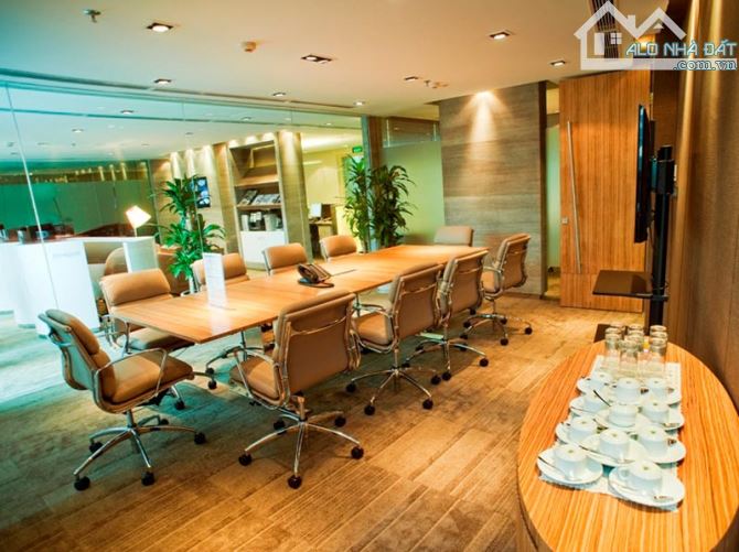 Bán tòa nhà VP 14 Tầng, 2 Mặt phố Hai Bà Trưng, DT 600m2 x MT 20m, Giá 672 Tỷ - 2