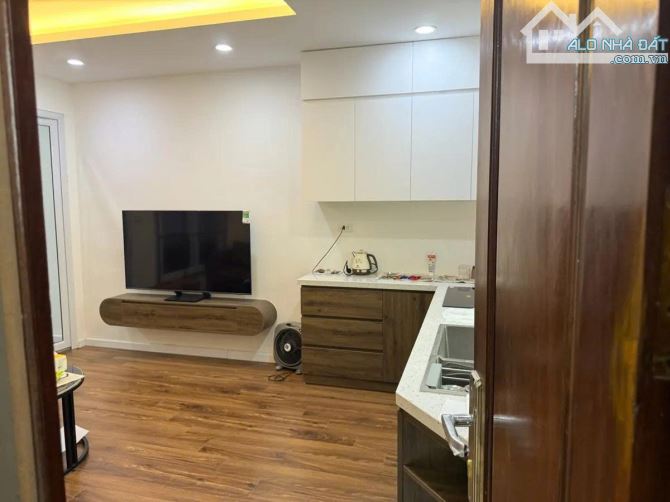 TẬP THỂ HUỲNH THÚC KHÁNG – THOÁNG ĐẸP FULL ĐỒ - TẦNG 2 – 55M – GIÁ 4,35 TỶ - 2