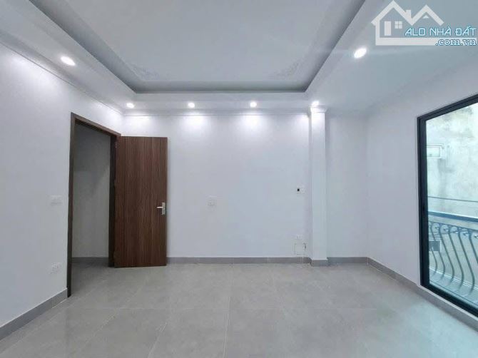 Tôi bán nhà phố Quan Nhân 35m2 5 tầng 4,7 m mặt tiền - 2