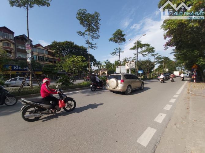 Nhà mặt phố Nguyễn Hữu Thọ, mặt hồ Linh Đàm, 158m2, MT 12m, 6 tầng, thang máy, Giá 120 Tỷ - 2