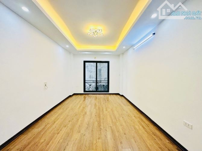 Bán nhà phố trương định 31m2 5 tầng mt 4.5m còn mới - giá 7.1 tỷ - 2