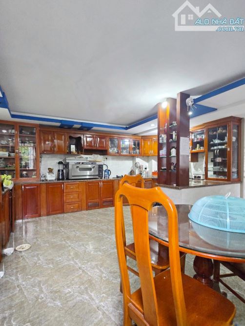 Nhà đẹp 94m2, MT 6m, 7T - thang máy, Thành Thái, Q10, ôtô tránh, dòng tiền cao. 24.3 tỷ - 2