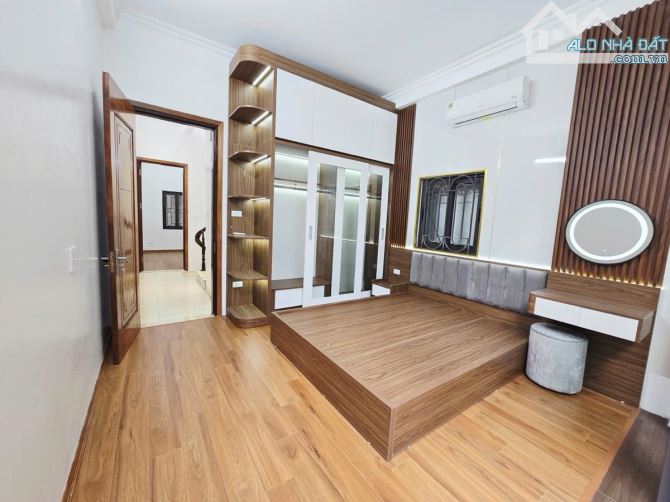 Hot! Nhà Kim Giang 37m2, 4 tầng, 10m ra ô tô, giá chỉ 9 tỷ - 2