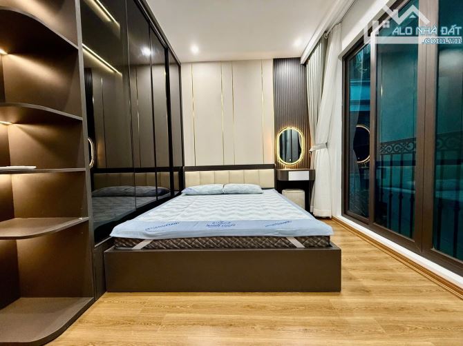 Siêu phẩm phố Xã Đàn, Cách phố 5m, 2 thoáng, Full nội thất, DT 40m2, MT 4m, Giá 11.7 tỷ - 2