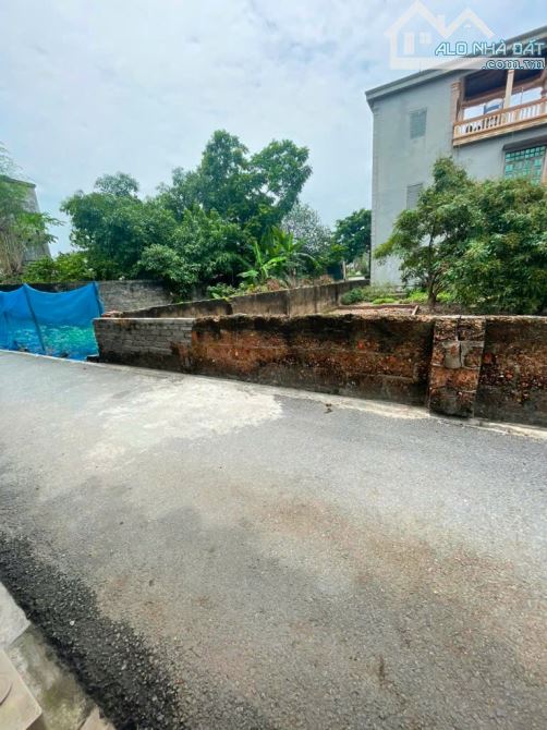MẢNH ĐẤT ĐẸP 🏠 BÁN ĐẤT TRÂU QUỲ – GIA LÂM – NGÕ THÔNG Ô TÔ – GẦN VIN 1 – 50M² 💸 6.98 TỶ - 2