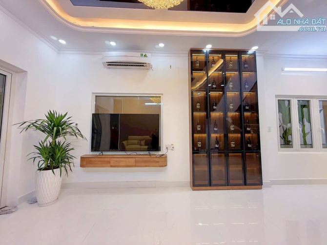 Nhà Huỳnh Tấn Phát_ Nhà Bè. DT 122m2. 2 tầng. Ngang 5.4m/6.8m, dài 20m. Giá 6.85 tỷ. - 2