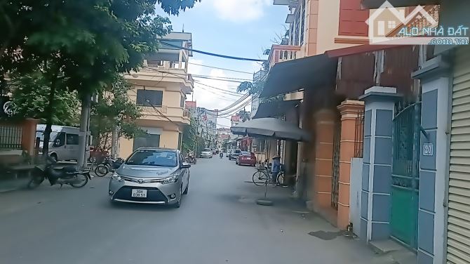 Đông Trù _Đông Hội _Đông Anh_ DT 70m2_ MT 4,85m_ Ô Tô Tránh - 2