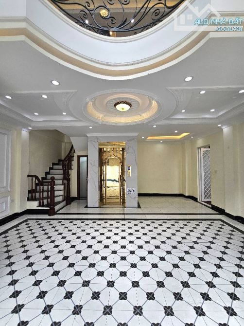 Cần bán gấp, hoa hậu chân dài 6 Tầng Thang máy, 50m2  MT khủng 6m giá hơn 10tỷ - 2
