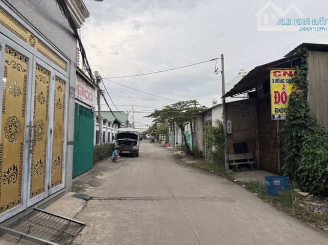 CẦN BÁN GẤP NHÀ HÀ HUY GIÁP, VỊ TRÍ ĐẸP, THẠNH XUÂN QUẬN 12, DT 247 M² (6.56/14.6 × 28) - 2