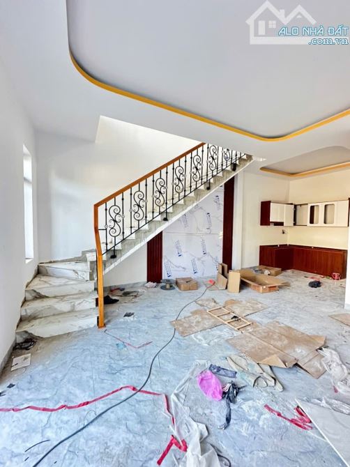 Nhà 2 tầng Diên Thạnh mới xây giáp thị trấn Diên Khánh - 2