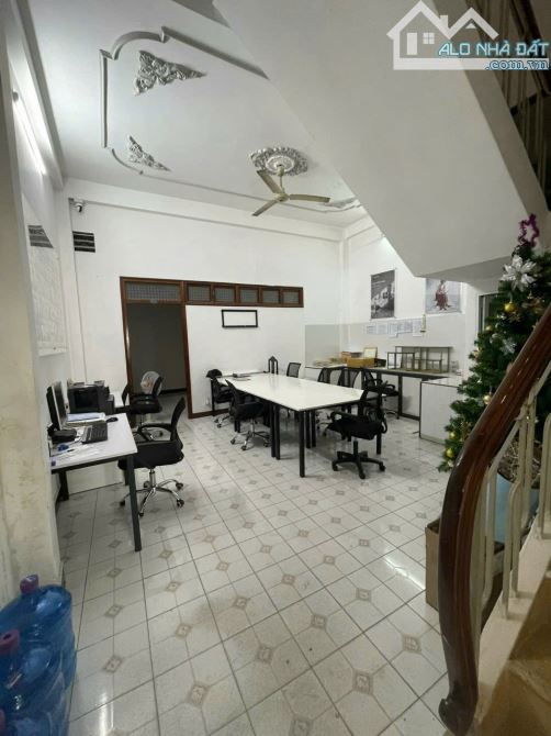 Nhà 3 tầng * 100mv đường TRẦN NHẬT DUẬT - NHA TRANG, thuận tiện kinh doanh, sổ hoàn công - 2
