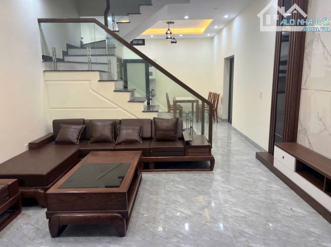 Bán căn nhà mới xây 3 tầng tdp Thiên Hương Gần các khu cn - 2