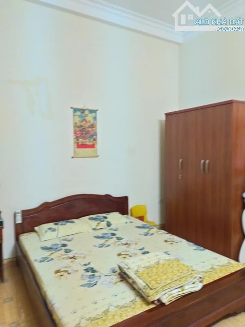 Bán nhà 3 tầng Dân xây phố Giang Biên, kinh doanh ô tô tránh, 120m, MT6.2m, nhỉnh 16 tỷ - 2