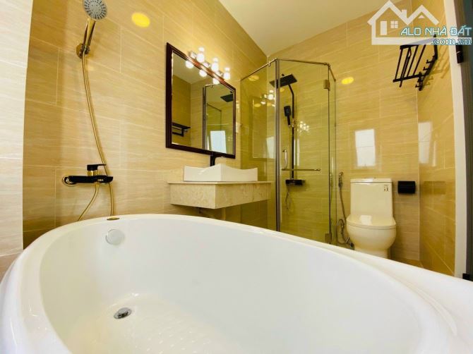 Bán nhà Hẻm 220/ Hoàng Hoa Thám - 5 x 7m - 4 Tầng - Giá 7.5 tỷ TL - 2