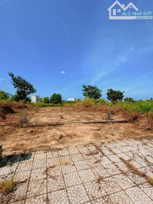 BÁN ĐẤT KĐT ECOCHARM -  LIÊN CHIỂU- ĐÃ CÓ SẴN CỌC ĐẤT - GẦN SÔNG CU ĐÊ THOÁNG MÁT CẢ NGÀY - 2
