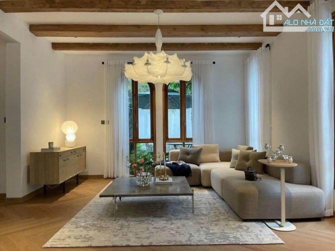 Đi định cư bán nhanh mặt tiền Hai Bà Trưng, quận 1. (4,8x20m 3 tầng) Giá 33,5 tỷ - 2