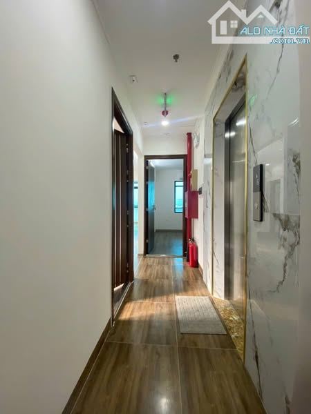 PHỐ VÕNG THỊ TÂY HỒ 23 TỶ DT 106M MT 7M 8T CÁCH HỒ VÀI BƯỚC CHÂN KINH DOANH ĐỈNH - 2