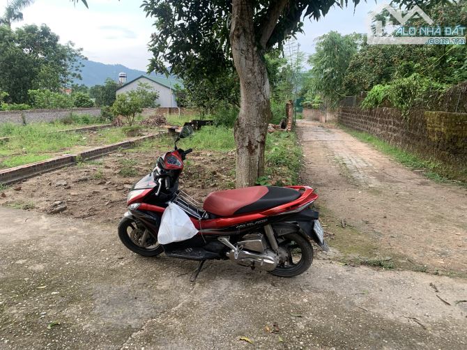 BÁN ĐẤT – XÃ MINH PHÚ (SÓC SƠN) – 105M2 – 1,8 TỶ – FULL THỔ CƯ – LÔ GÓC – 2 Ô TÔ TRÁNH . - 2