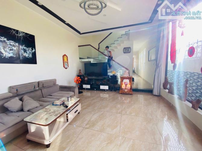 Chủ gởi nhà 1 trệt 1 lầu MT Đặng Đại Độ TP Biên Hòa dt 190m ngan 6 - 2