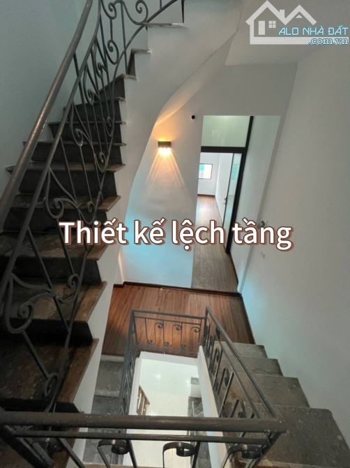 SỐC! Nhà 5 tầng  Ô TÔ VÀO TẬN CỬA  GIÁ CHỈ 5.x TỶ!  Trương Định  Kinh Doanh Đỉnh  Ở Ngay! - 2