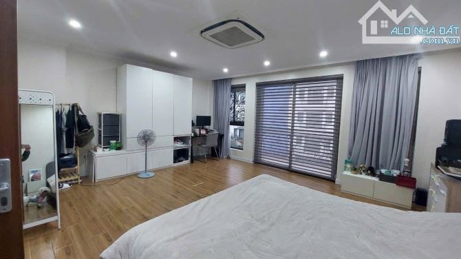 Bán Nhà Tư Đình Long Biên, TP HN, DT: 40m2, mặt tiền 4m, Ô tô tránh, giá 10,9 tỷ. - 3