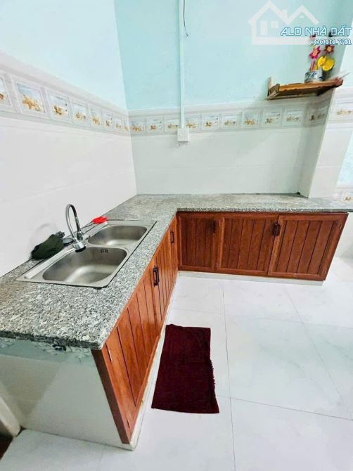 CHO THUÊ NHÀ 2 TẦNG KIỆT XE MÁY TRẦN PHÚ, TP HUẾ - 3