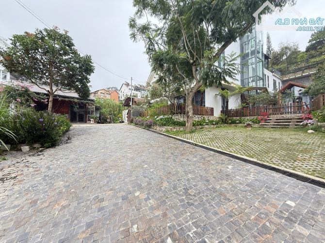 Bán Villa Mới Hoàn Thiện Ngang 10m Đường Ô Tô 6m Cách Chợ 5 Phút Nội Khu Sang Chỉnh Chu - 3