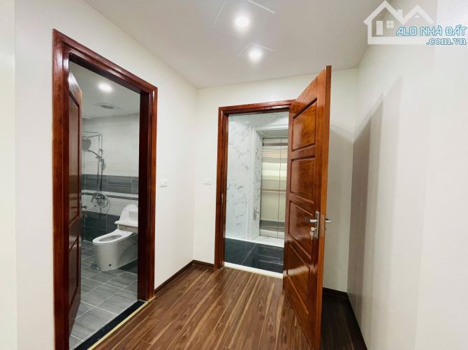 Hiếm! Nhà cực đẹp 45m2x7T thang máy. Phân lô, vỉa hè, ô tô tránh và đậu đỗ phố Đội Cấn. - 3