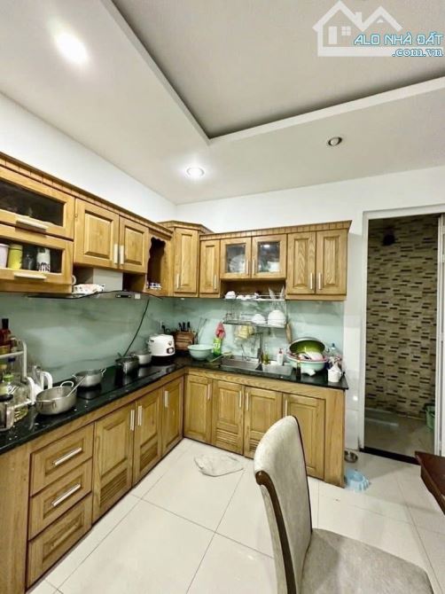 Ngộp vốn bán gấp nhà huỳnh mẫn đạt-bình thạnh giá 4tỷ890/ 68,6 - 3