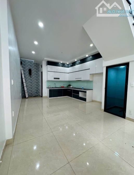 Bán nhà 2,5 tầng phố An Đà, ô tô vào nhà chỉ hơn 5 tỷ - 3
