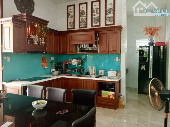 HOT - BÁN VILLA 3 TẦNG DT - 159M2 - LÔ GÓC 2 MẶT TIỀN VŨ TÔNG PHAN, SƠN TRÀ - CHỈ 20.5 TỶ - 3