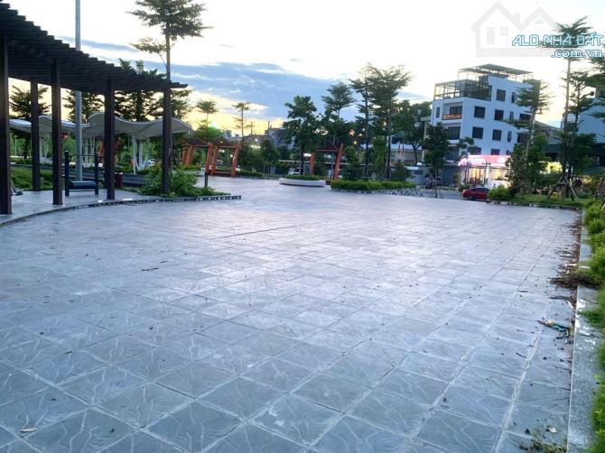 BÁN BIỆT THỰ NGỌC THUỴ DT 168M2, 7 TẦNG, MT RỘNG, Ô TÔ THÔNG VÀO NHÀ ,GẦN CẦU CHƯƠNG DƯƠNG - 3