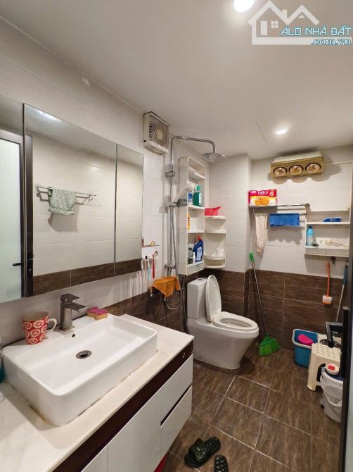 Căn Góc hơn 100m² Chung Cư Nguyễn Chí Thanh – View Phố & Sông – Ở Ngay – Chỉ nhỉnh 8 Tỷ! - 3