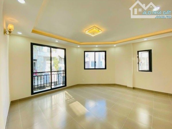 Bán nhà Hẻm 220/ Hoàng Hoa Thám - 5 x 7m - 4 Tầng - Giá 7.5 tỷ TL - 3