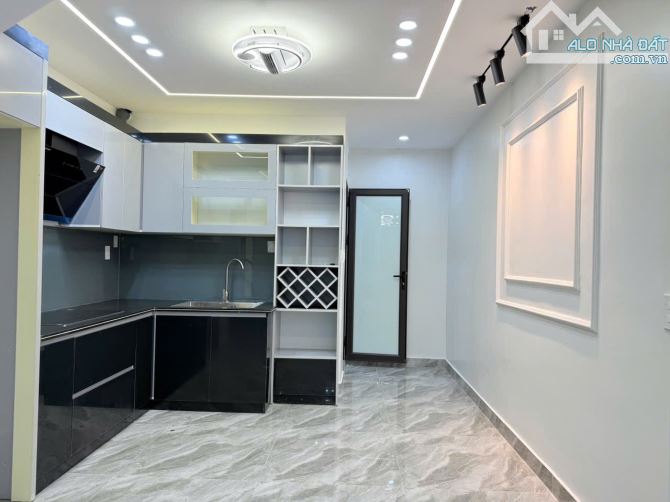 Nhà phố Trần Nguyên Hãn - Oto vào - Ngõ đẹp rộng rãi - 3