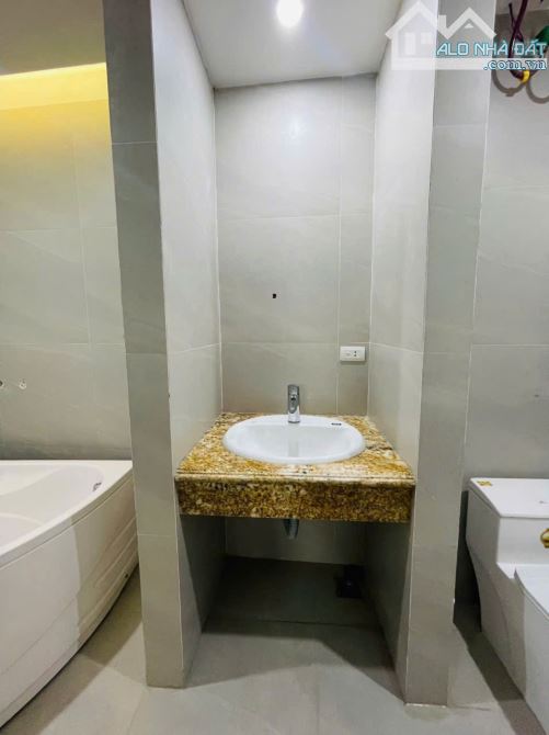 💎Bán Nhà Đẹp 4 Tầng Phố Lê Hồng Phong, Đông Ngàn, Từ Sơn Mt 4m Dt 100m2 Giá 9 Tỷ - 3