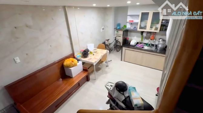 MẶT TIỀN KINH DOANH - NGUYỄN TRỌNG TUYỂN, PHÚ NHUẬN – 58M2 - 3 TẦNG - VỪA Ở VỪA KINH DOANH - 3