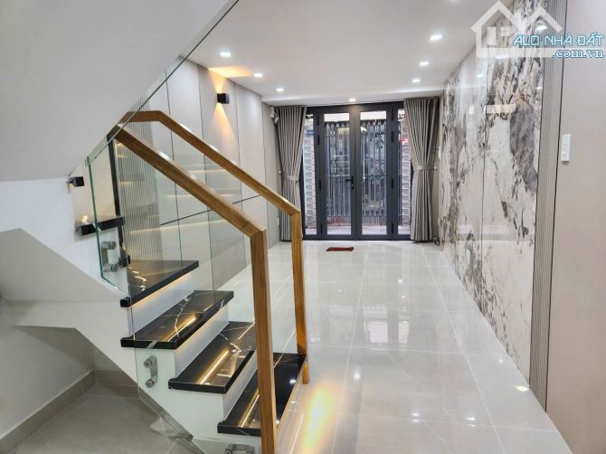 SÁT MẶT TIỀN 1 CĂN Q4  DTSD 60 M2 NHÀ MỚI ĐẸP  CÓ 4 TỶ - 3
