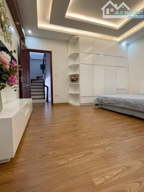 DƯƠNG QUẢNG HÀM-40M GIÁ 11 TỶ 500--DÂN XÂY-NỘI THẤT XỊN-30M Ô TÔ TRÁNH - 3