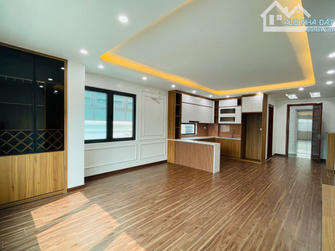 Hiếm! Nhà cực đẹp 45m2x7T thang máy. Phân lô, vỉa hè, ô tô tránh và đậu đỗ phố Đội Cấn. - 4