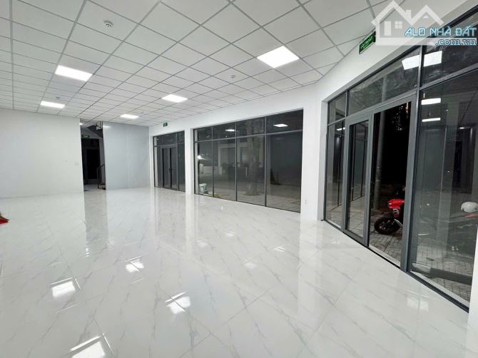 Cho thuê căn góc Nguyễn An, 8x20, trệt + lầu DTSD 224m2,giá 40tr/tháng - 4