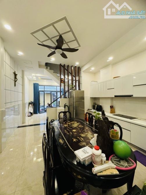 NHÀ ĐẸP 4 TẦNG 50M2(4.5X11)-MẶT TIỀN ĐƯỜNG SỐ 8-KDC TÊN LỬA-GIÁ 8.4 TỶ - 4