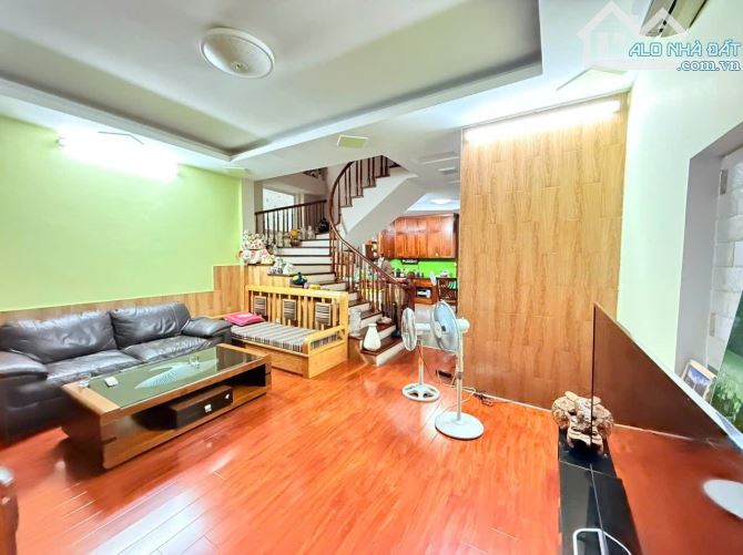 Bán nhà mặt phố Mai Hắc Đế, 56m2, 3 tầng, nhỉnh 37 tỷ, vỉa hè, ô tô tránh, kinh doanh đỉnh - 4